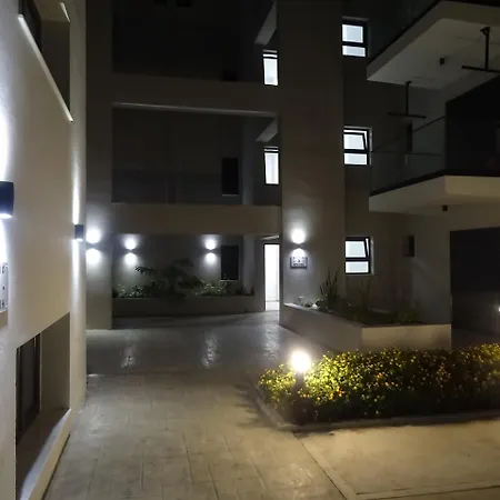דירה Nelli's Penthouse עיר רודוס