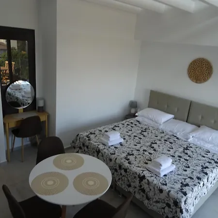 Nelli's Penthouse דירה *